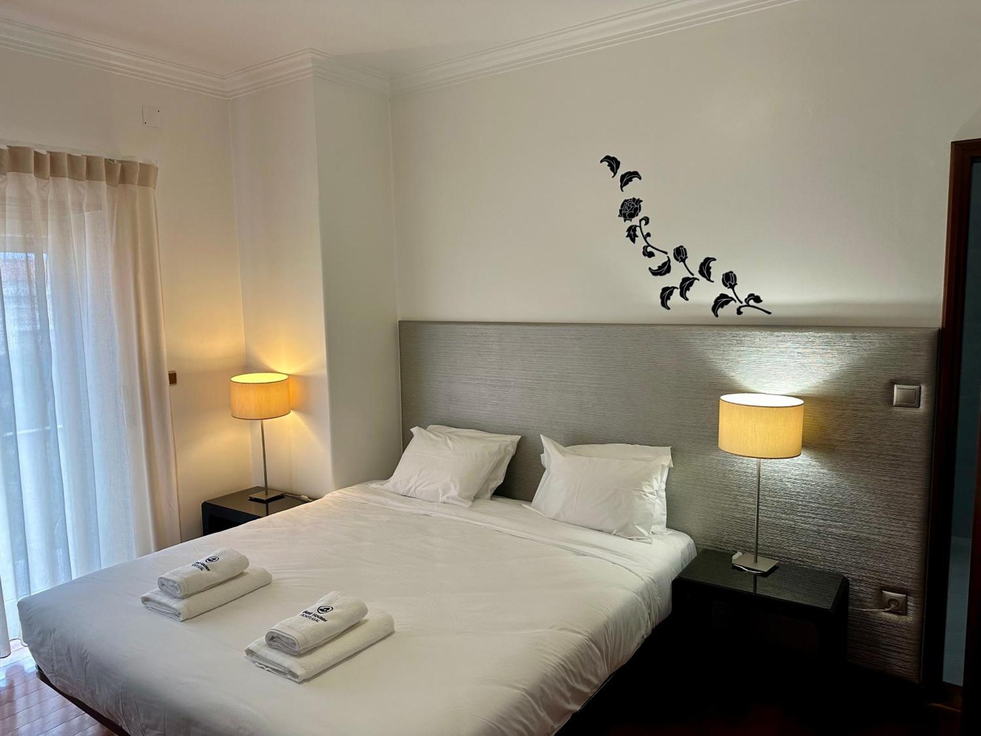Bed & Breakfast Residencia Maciel Peniche