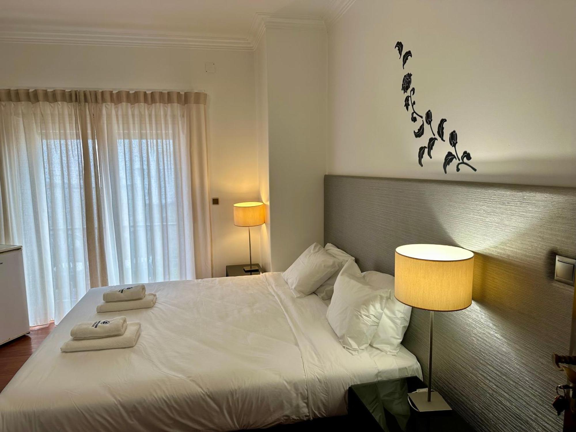 Bed & Breakfast Residencia Maciel Peniche